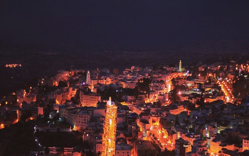 Se déplacer la nuit à Grenoble : pourquoi le VTC est l’alternative la plus sûre ?